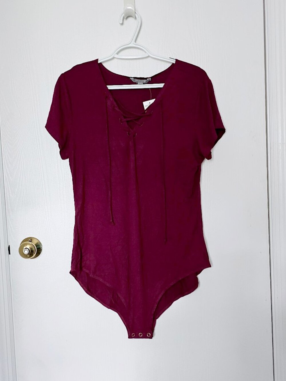 Lovesick burgundy lace up short sleeve bodysuit (Torrid sister brand)